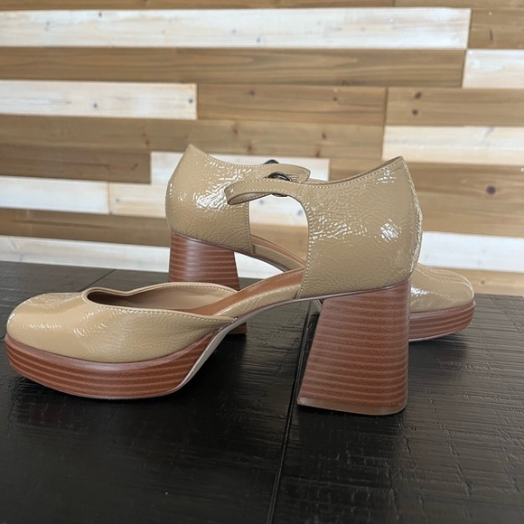 MARC FISHER Womens Tan  1" Platform Daffy Toe Block Heel Pumps Shoes SZ 6.5 - Picture 3 of 6